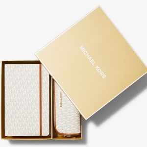 New Michael Kors notebook and pencil cade gift set